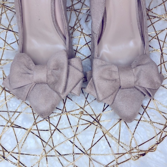 💛🧡 - Nude/Tan Heels with Bow - Picture 6 of 6